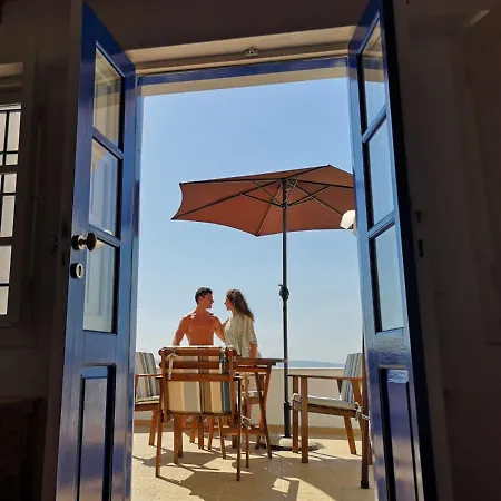 Top Apartment Oia (Santorini)