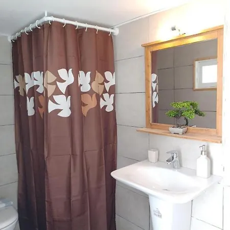 Apartment Top *